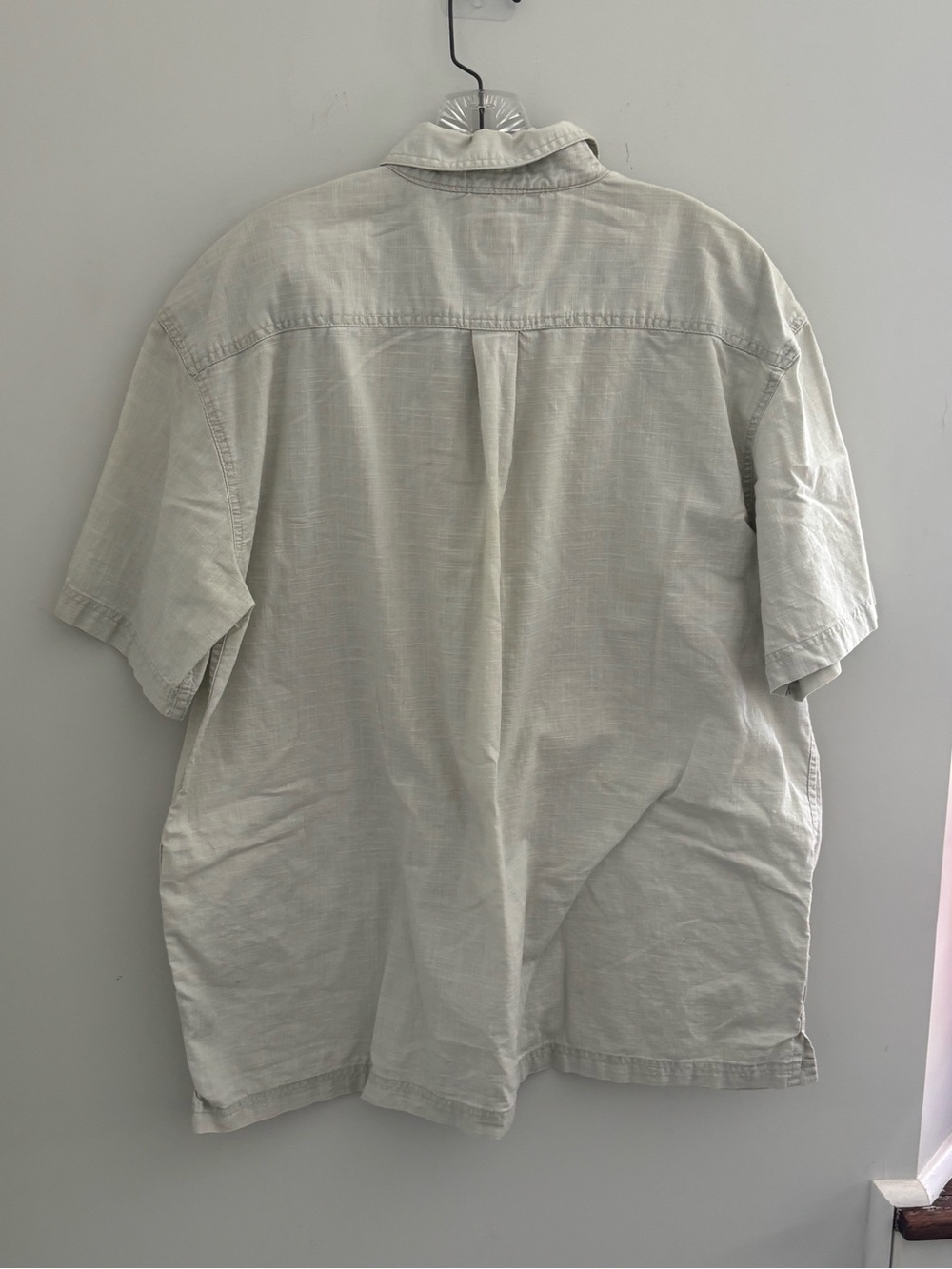 St. John's Bay Light Gray Short-Sleeve Button-Down Shirt - Picture 3 of 7